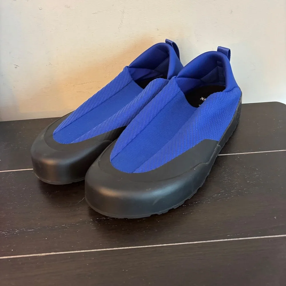 Arc'teryx | Kragg Shoe | Blue Black | Vibram Megagrip Slip On Mens 7.5